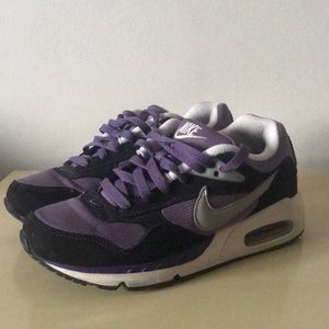 Women’s Nike air max
